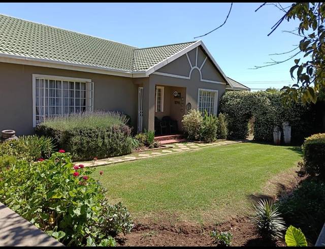 2 BEDROOM CLUSTER FOR SALE IN VERWOERDPARK